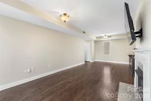 718 W Trade St, Charlotte, NC 28202 - Photo 16
