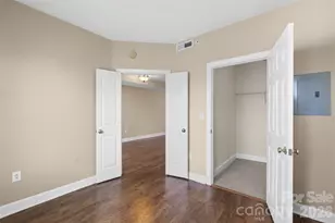 718 W Trade St, Charlotte, NC 28202 - Photo 26