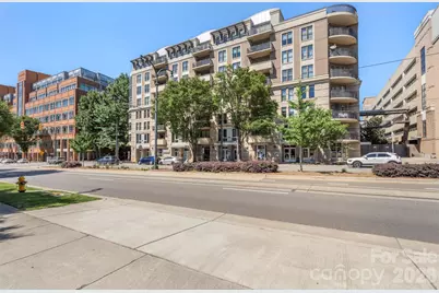 718 W Trade Street #801, Charlotte, NC 28202 - Photo 2