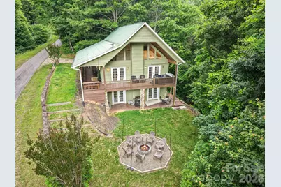 576 Grizzly Ridge, Bryson City, NC 28713 - Photo 2
