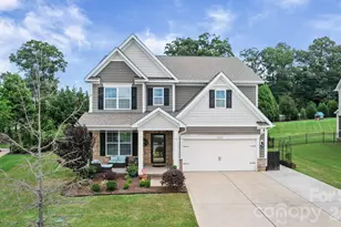 5021 Shadowbrook Rd, Waxhaw, NC 28173 - Photo 2