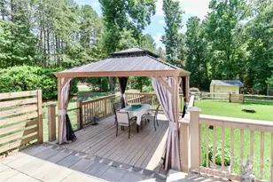 105 Lake Top Ln, Statesville, NC 28677 - Photo 34
