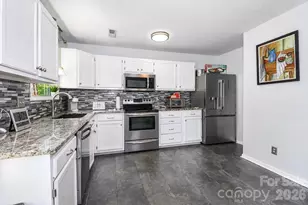 105 Lake Top Ln, Statesville, NC 28677 - Photo 16
