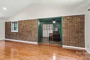 2951 7th St Dr NE, Hickory, NC 28601 - Photo 8