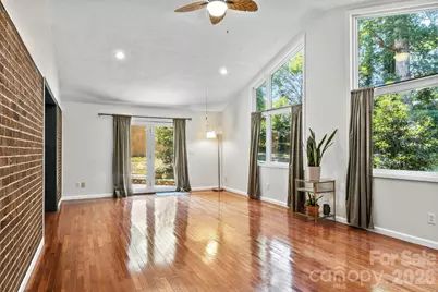 2951 7th Street Drive NE, Hickory, NC 28601 - Photo 6