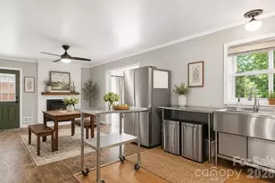 2951 7th St Dr NE, Hickory, NC 28601 - Photo 10