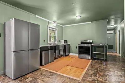 2951 7th Street Drive NE, Hickory, NC 28601 - Photo 12
