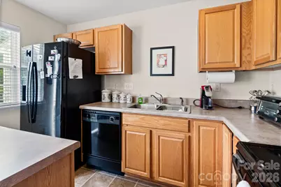 713 Rock Lake Glen, Fort Mill, SC 29715 - Photo 8