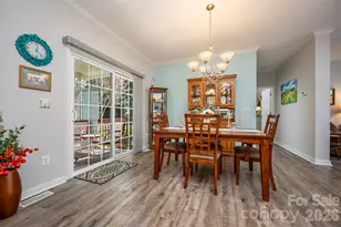 34 Middle St, Hendersonville, NC 28792 - Photo 16