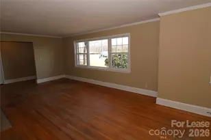 3741 N Sharon Amity Rd, Charlotte, NC 28205 - Photo 6