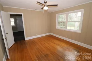 3741 N Sharon Amity Rd, Charlotte, NC 28205 - Photo 26