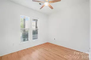 1032 Skyline View Way, Charlotte, NC 28204 - Photo 10
