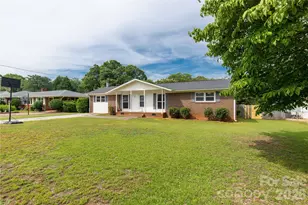 755 Emorywood Ln, Rock Hill, SC 29730 - Photo 2