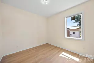 509 E Grover St, Shelby, NC 28150 - Photo 16