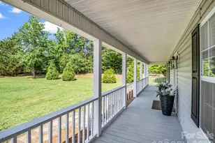 271 Collinsville Rd, Columbus, NC 28722 - Photo 38