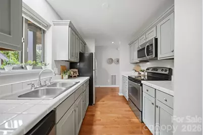 1420 11th Street Drive NW #23, Hickory, NC 28601 - Photo 10