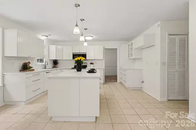 10727 Colony Woods Drive, Charlotte, NC 28277 - Photo 8