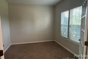 207 Elba Dr, Mooresville, NC 28115 - Photo 2