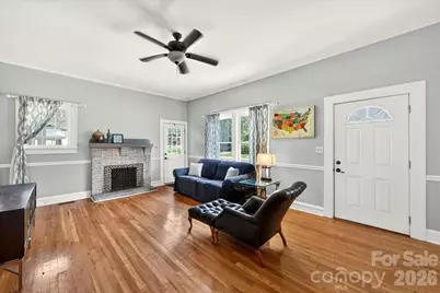 320 E 3rd Avenue, Gastonia, NC 28054 - Photo 4