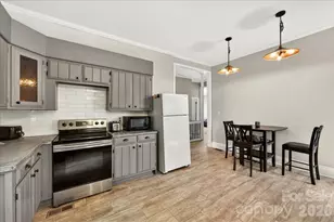 320 E 3rd Ave, Gastonia, NC 28054 - Photo 14