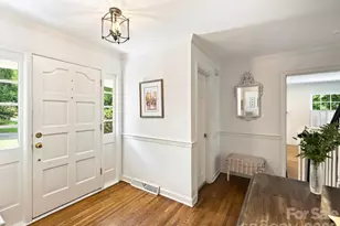 3731 Ashton Dr, Charlotte, NC 28210 - Photo 6