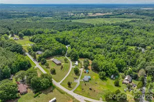 114 Jason Dr, Blacksburg, SC 29702 - Photo 6