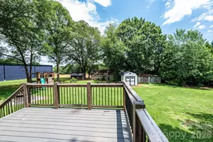 1460 17th St NE, Hickory, NC 28601 - Photo 14