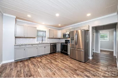 1460 17th Street NE, Hickory, NC 28601 - Photo 6