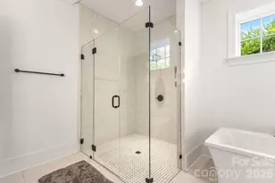 1355 S Kings Dr, Charlotte, NC 28207 - Photo 22