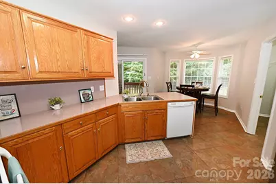1035 E 24th Street, Newton, NC 28658 - Photo 8