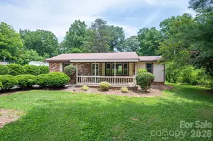 626 Dallas Spencer Mountain Rd, Dallas, NC 28034 - Photo 2