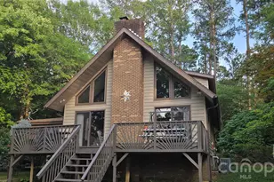 565 Bonum Rd, Lake Wylie, SC 29710 - Photo 2