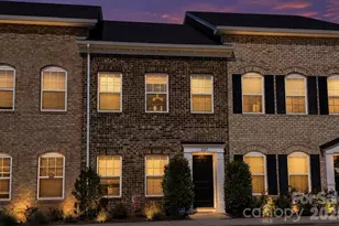 2125 24th St Ln SE, Hickory, NC 28602 - Photo 1