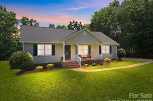 600 Gray Dr, Charlotte, NC 28213 - Photo 1