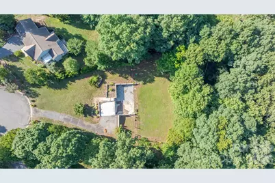115 Gatwick Court, Statesville, NC 28677 - Photo 8
