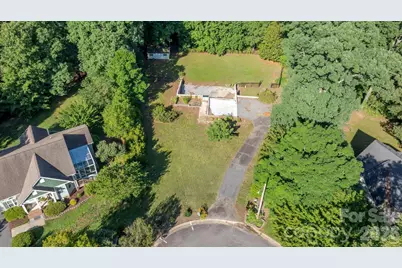 115 Gatwick Court, Statesville, NC 28677 - Photo 4