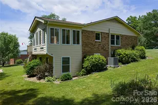 1541 Glenheath Dr, Hendersonville, NC 28791 - Photo 16