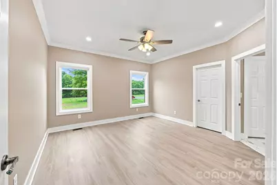 135 Elmwood Road, Statesville, NC 28625 - Photo 18