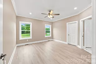 135 Elmwood Rd, Statesville, NC 28625 - Photo 18