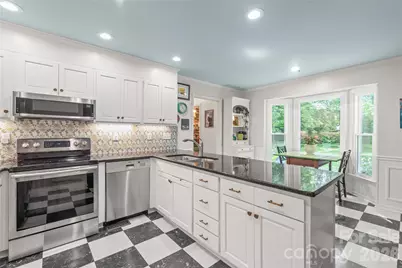 7022 Rocky Falls Road, Charlotte, NC 28211 - Photo 20