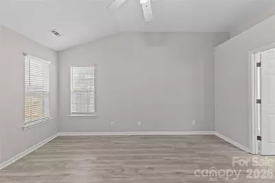 17300 Commons Crossing Drive, Charlotte, NC 28277 - Photo 20