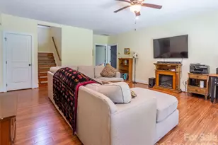 86 Crossings Cir, Fairview, NC 28730 - Photo 32