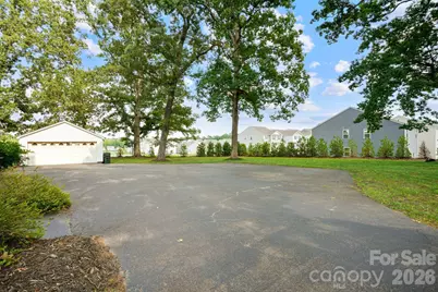 1520 5th Street NE, Hickory, NC 28601 - Photo 18