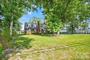 1520 5th St NE, Hickory, NC 28601 - Photo 6