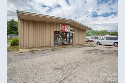 722 E Main Street, Burnsville, NC 28714 - Photo 20