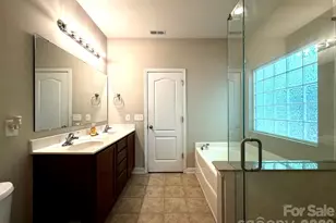 1919 Corriente Ct, Charlotte, NC 28213 - Photo 26