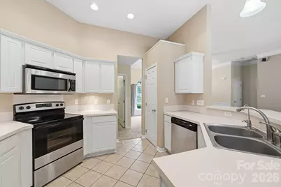 9421 Foggy Meadow Road, Charlotte, NC 28269 - Photo 14