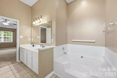 9421 Foggy Meadow Road, Charlotte, NC 28269 - Photo 20