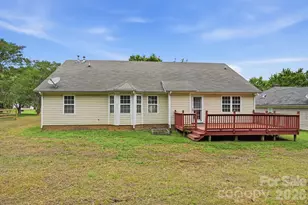 9421 Foggy Meadow Rd, Charlotte, NC 28269 - Photo 28