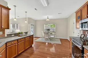10507 Glenmeade Rd, Cornelius, NC 28031 - Photo 12